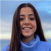 Maestra de Educación Primaria y mención en Pedagogía Terapéutica. Nivel C1 Inglés